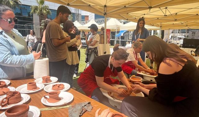 Menemen’in çömlek kültürü üniversite gençliğiyle buluştu