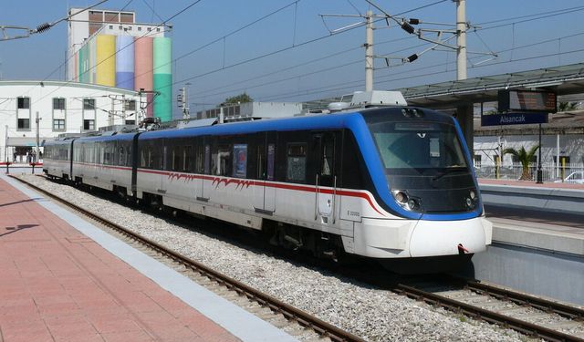 TCDD, İZBAN'ın Alsancak istasyonunu yenileyecek