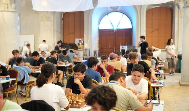 991 sporcu Çeşme'de ilk hamleyi yaptı