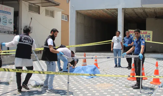 Emekli polis olan babasına saldırdı, baba oğlunu katletti