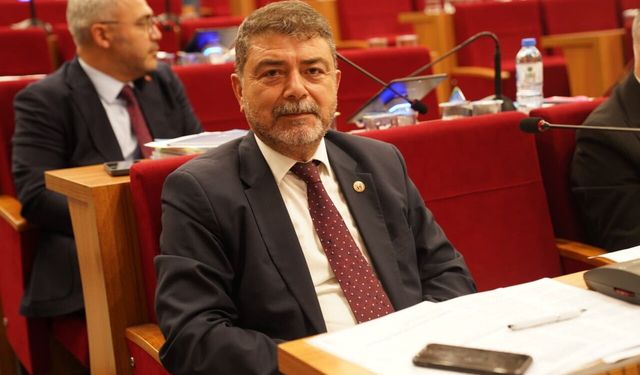 AK Partili Atmaca’dan üst geçit ihalesine tepki: İşte adrese teslim bir ihale daha!