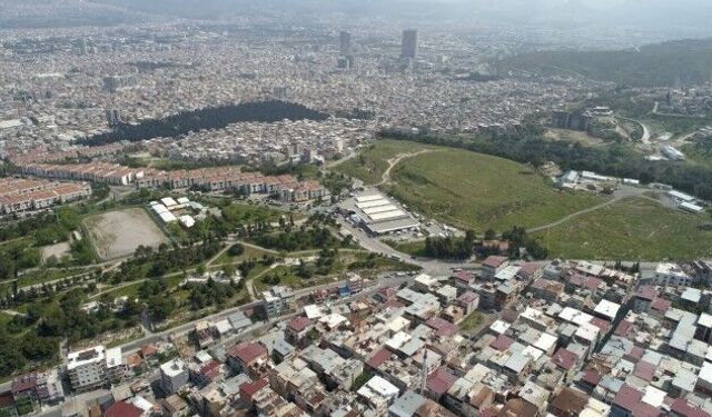 Bornova Belediyesi kaçak yapılara karşı düğmeye bastı