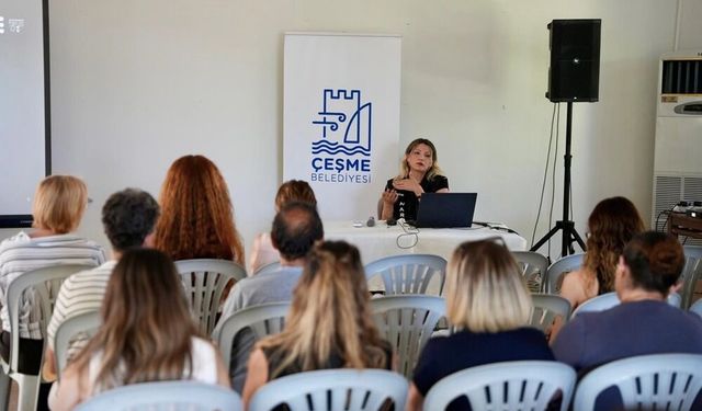 Çeşme’de bağımlılıkla mücadelede ailelere farkındalık eğitimi