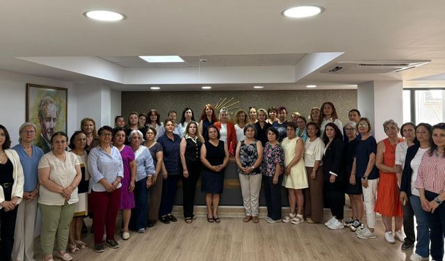 CHP İzmir Kadın Örgütleri’nden kurultay çağrısı