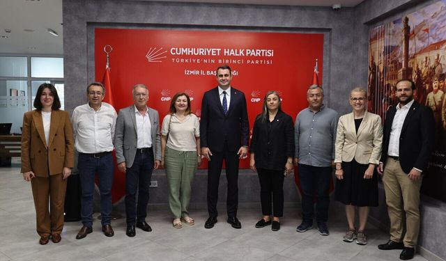 CHP İzmir ve Demokrasi Bileşenleri'nden ortak dayanışma mesajı