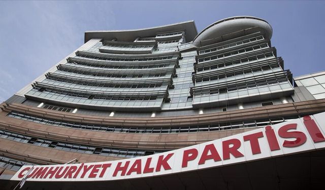 CHP'de toplu istifa: 264 eski milletvekili ayrıldı