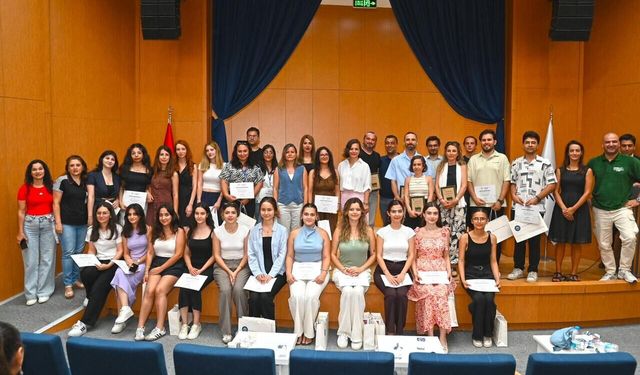 Çocuk dostu kent için gençler Karabağlar'da buluşuyor