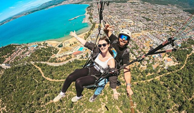 Didim’de ilk Havacılık Festivali gökyüzünü renklendirdi