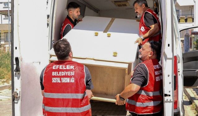 Efeler Belediyesi ihtiyaç sahibi ailenin yüzünü güldürdü