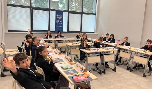 Ege Üniversitesi kapılarını minik diplomatlara açtı
