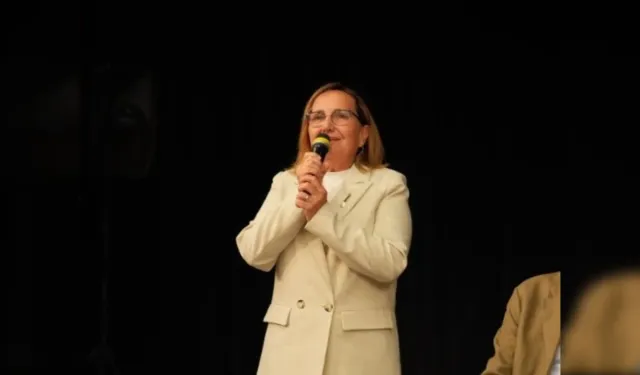 Güzelbahçe Başkan Vekili Ayşe Akın kimdir?