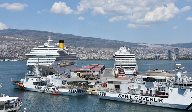 İzmir Limanı’nda kruvaziyer hareketliliği: 3 bin 341 turist geldi