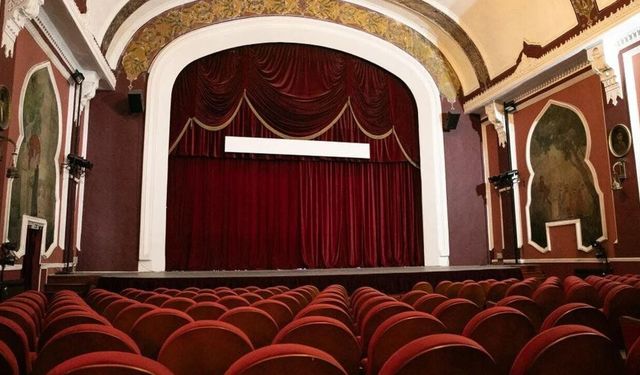 İzmir’de sinema seyircisi azaldı: Yabancı filmlerde koltuklar boş kaldı