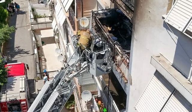 İzmir'de yangın paniğe neden oldu! Çok sayıda ekip sevk edildi