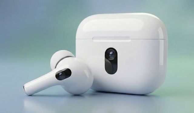 Apple’dan sürpriz hamle: AirPods’a kamera geliyor