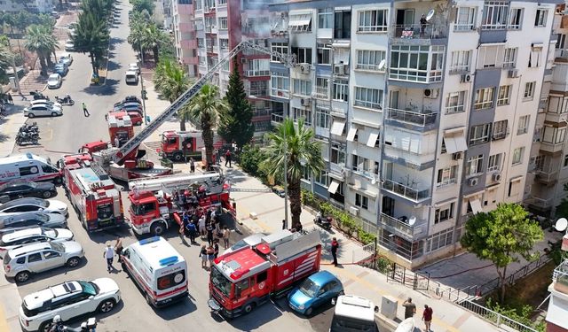 Karabağlar'daki yangında 6 kişi güvenle tahliye edildi