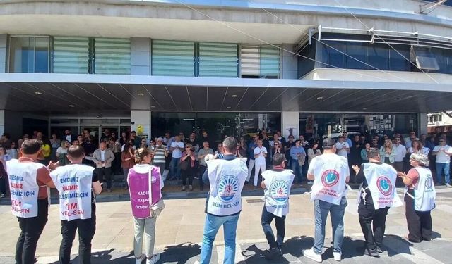 Karşıyaka Belediyesi’nde mutlu son: İmzalar atıldı!