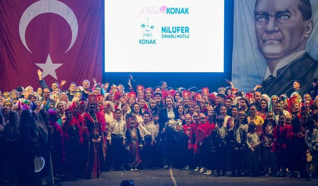 Konak'ta kültür şöleni: Anadolu'nun renkleri 20. kez sahnede
