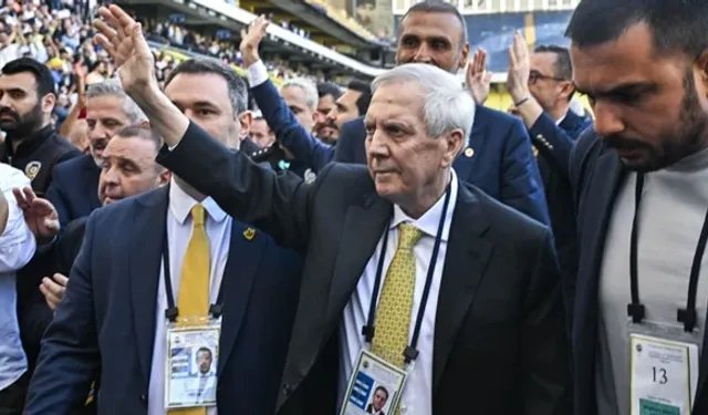 SON DAKİKA | Fenerbahçe'nin yeni başkanı Azizi Yıldırım oldu!