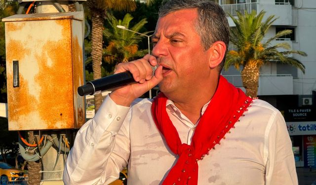 İzmir’de dikkat çeken açıklamalar: Özgür Özel’den sert mesajlar ve kurultay vurgusu