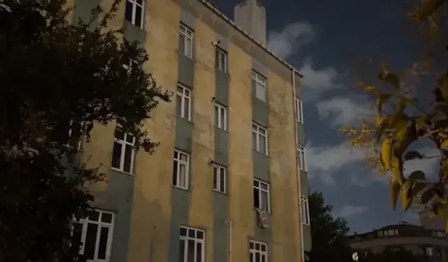 Babasını ve abisini bıçaklayan amcasını pompalı tüfekle vurdu