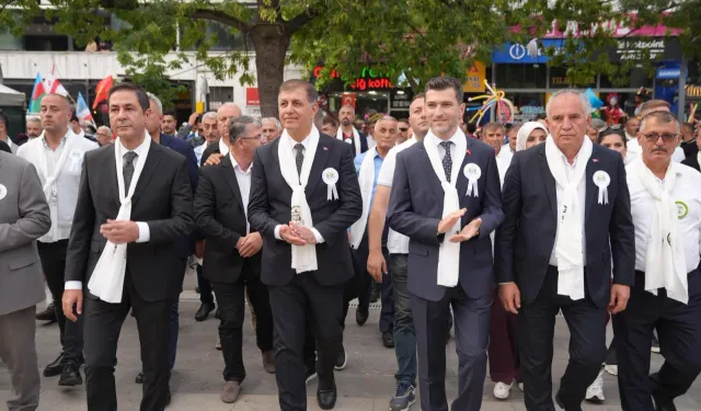 Başkan Tugay, Erbaa Yaprak Festivali’ne katıldı