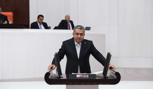 Bedri Serter, CHP'den istifa ederek Yeni Parti'ye katıldı