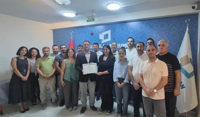 BİK İzmir'de staj yapan Koçak’a katılım belgesi