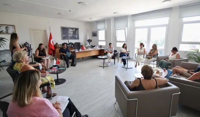 Çeşme'de Halk Günü buluşmaları devam ediyor