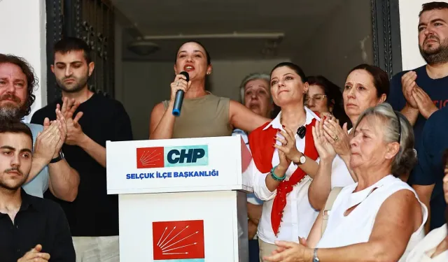 CHP Efes Selçuk örgütünden toplu istifa