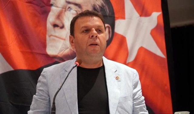 Ediz Ün CHP'ye geri dönüyor: Baba ocağıma dönüyorum!