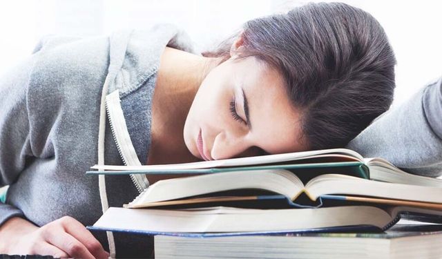 Geçmeyen yorgunluk ve motivasyon kaybı tükenmişlik belirtisi olabilir