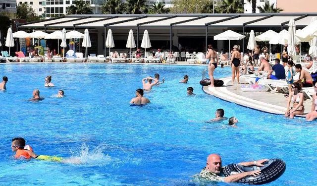 Uzman isim açıkladı: Havuz sistitinden nasıl korunulur?