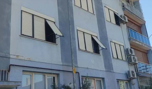 İzmir'de tartıştığı arkadaşını bıçakla öldüren şüpheli gözaltına alındı