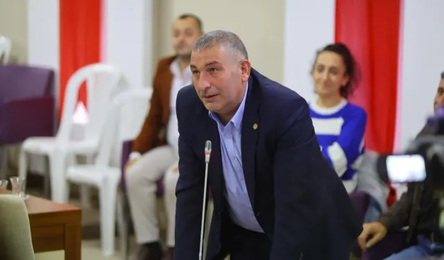 İzmir'de CHP'li Meclis Üyesi Vahap Batuhan istifa etti