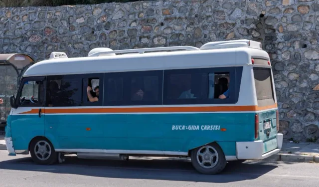İzmir'de minibüs hatları dijital ortama taşındı