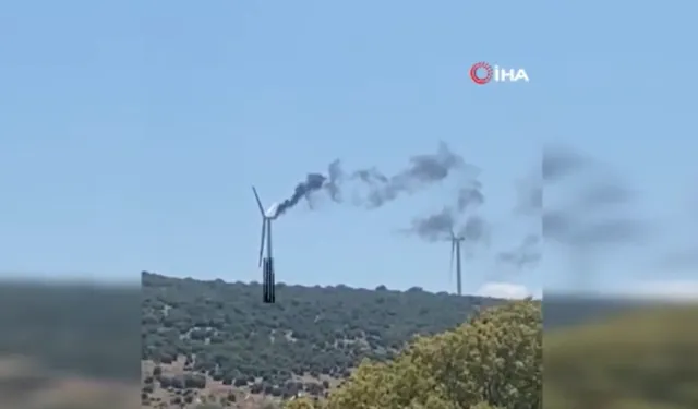 İzmir'de rüzgar türbininde çıkan yangına helikopterle müdahale