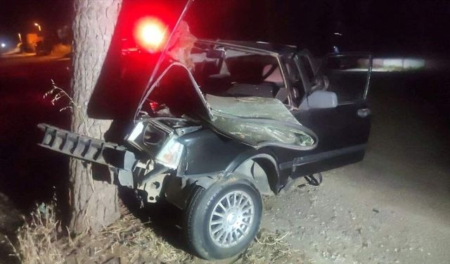 İzmir'de trafik kazasında ağır yaralanan genç hayatını kaybetti