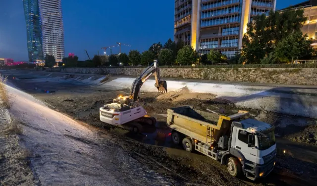 İZSU'dan Manda Çayı’nda kapsamlı dip temizliği