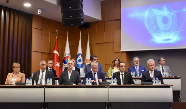 İZTO Başkanı Özgener: 'Jeopolitik gerilimler ekonomide yeni dönem başlatıyor'