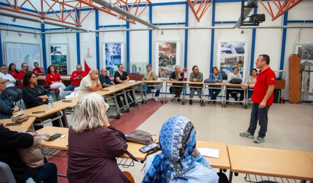 "Karşıyaka Afet Gönüllüleri" projesinde yeni dönem!