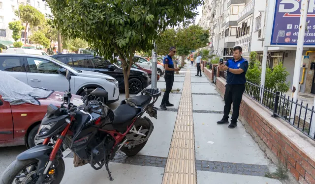 Karşıyaka’da kamusal alan işgallerine denetim yapıldı