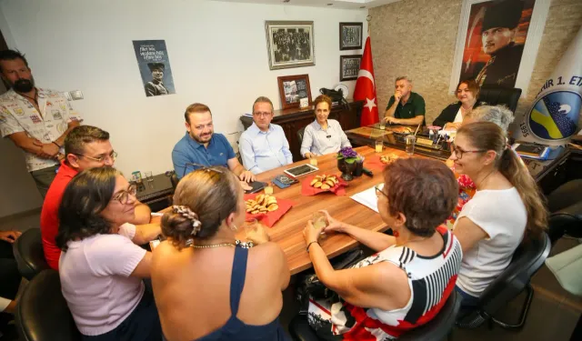 Karşıyaka’nın Filizleri’ne sitelerden burs desteği
