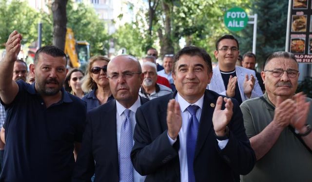 Kırşehir Belediye Başkanı Selahattin Ekicioğlu CHP'den istifa ederek Yeni Parti'ye katıldı