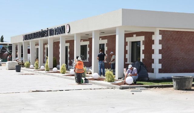 Menemen'de TIR Garajı açılışa hazırlanıyor