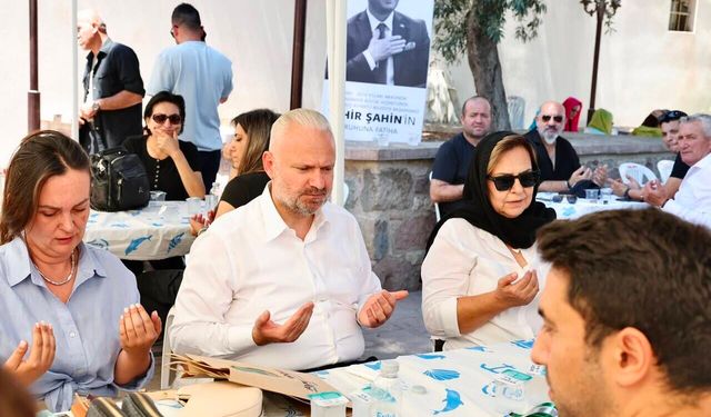 Merhum Başkan Şahin, Menemen'de özlemle anıldı