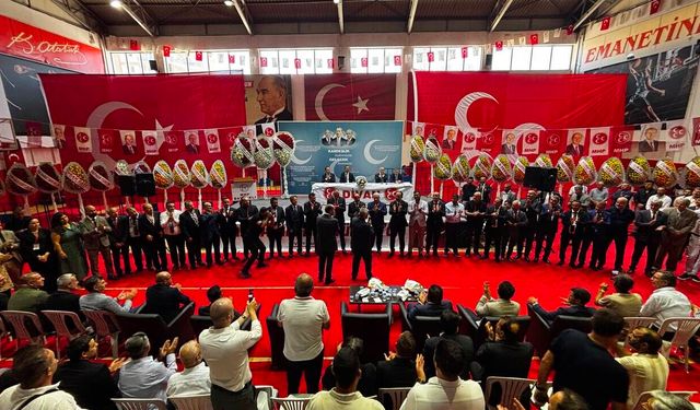 MHP İzmir'de 24 ilçe kongresi tamamlandı