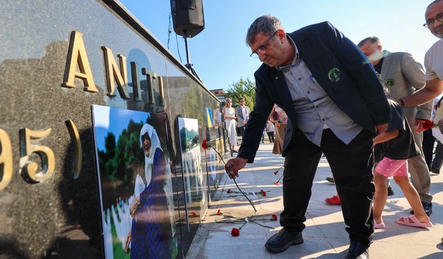 Srebrenitsa'da katledilenler için Buca'da anma töreni
