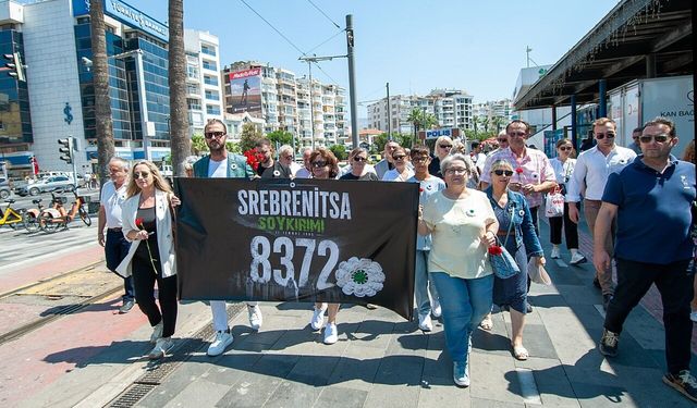 Srebrenitsa'da katledilen canlar Karşıyaka'da anıldı