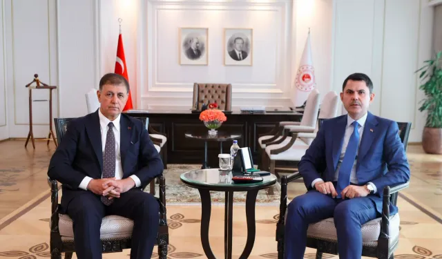 Özgür Özel’in yeni partisine geçmeyecekti… Tugay, AK Partili Kurum’la görüştü!